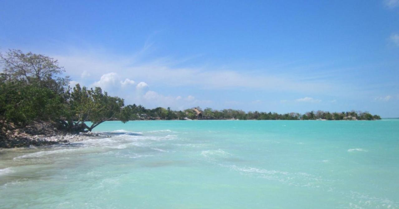 Capital O Oxtankah,Chetumal Bay Hotel Calderitas Екстериор снимка